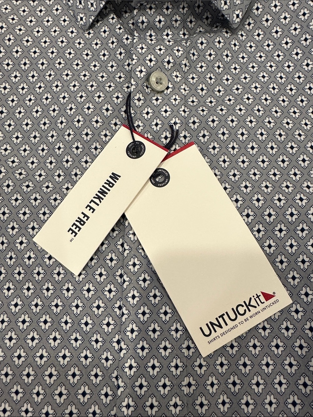 UNTUCKit Men's Short-Sleeve Button-Down Shirt - Gray Geometric Print - Picture 3 of 11